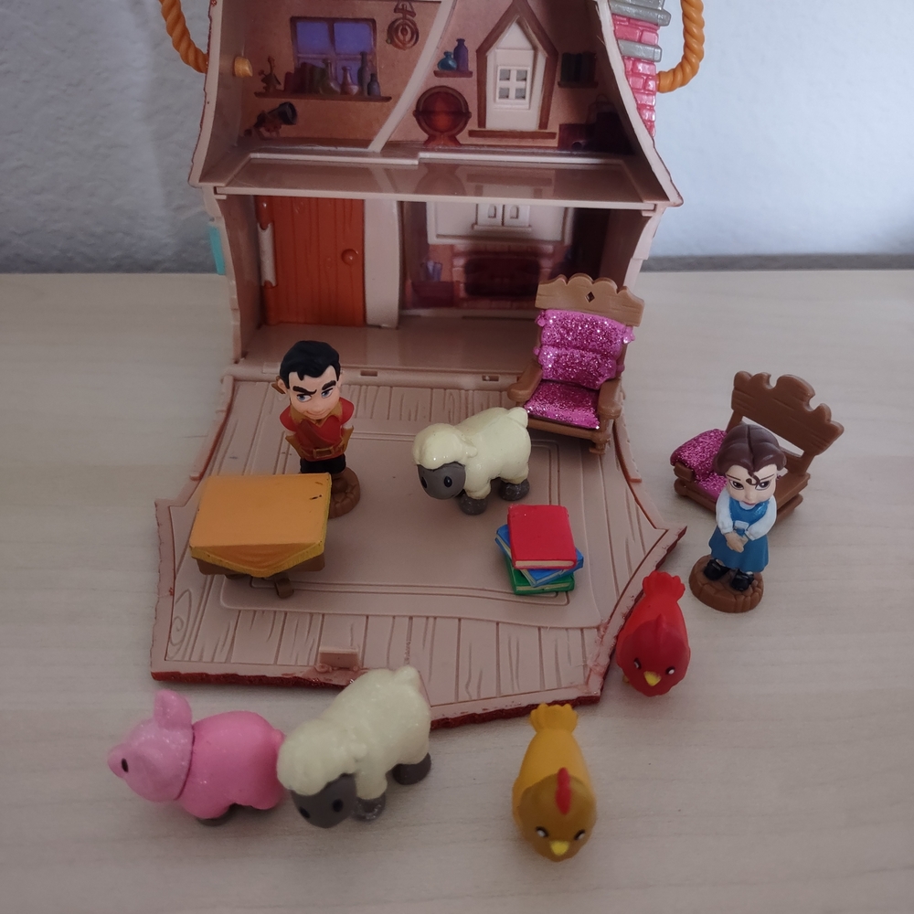 Charming Playhouse Set with Figures and Animals